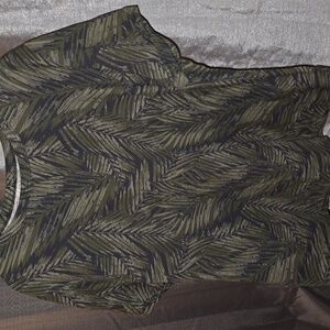 Woman's Green Patterned Shirt